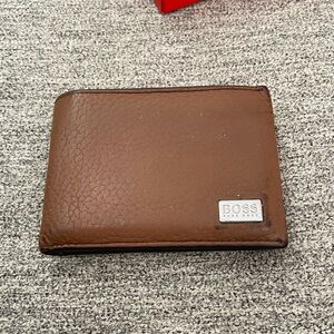 Used HUGO BOSS Men's Brown Leather Wallet